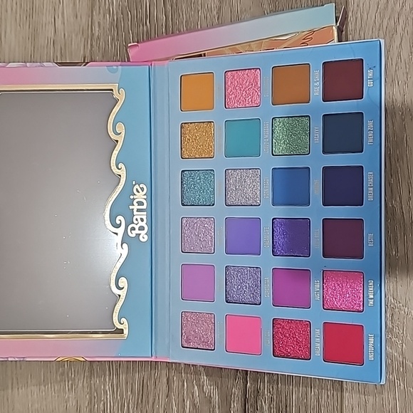 Barbie Palette - Picture 5 of 7
